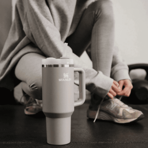 Stanley Quencher – 1,18L Ash + FRÍTT FLIP LOK