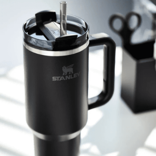 Stanley Quencher – 1,18L Black + FRÍTT FLIP LOK