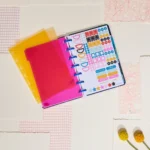 Skilrúm & límmiðar í litla bók - Image 3